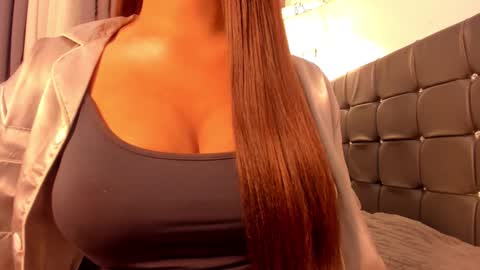 Snapshot of sweetest_one4 chatting on February 10, 7:23 am sweetest_one4 online show from February 10, 7:23 am