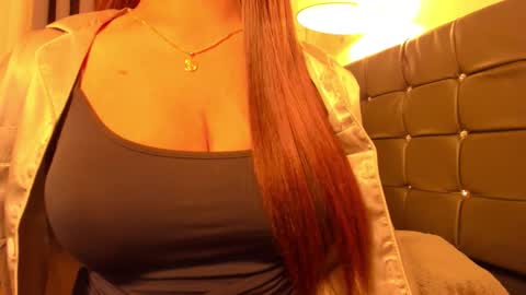 Snapshot of sweetest_one4 chatting on February 25, 5:11 pm sweetest_one4 online show from February 25, 5:11 pm