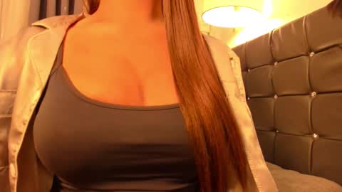 Snapshot of sweetest_one4 chatting on February 26, 6:12 am sweetest_one4 online show from February 26, 6:12 am