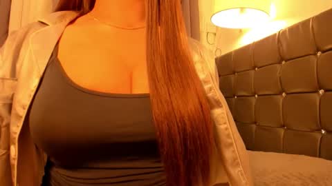 Snapshot of sweetest_one4 chatting on February 27, 7:30 am sweetest_one4 online show from February 27, 7:30 am