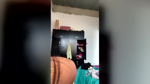 sweetest_sunflower online show from May 12, 1:41 pm