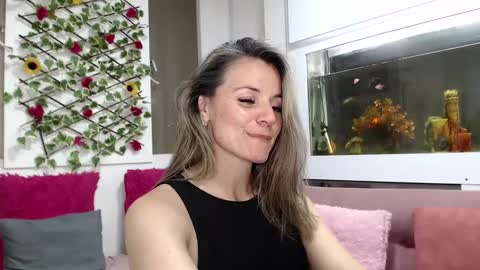 sweef online show from October 10, 4:11 am