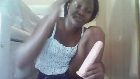 Snapshot of sweetgal2025 chatting on March 28, 9:03 pm EUNICE online show from March 28, 9:03 pm