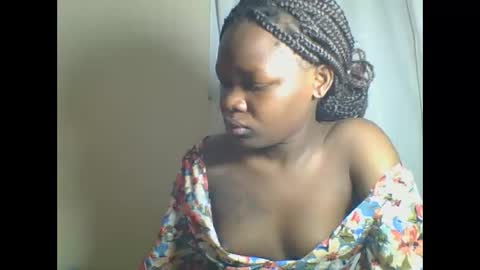 Snapshot of sweetgal2025 chatting on May 27, 6:27 pm EUNICE online show from May 27, 6:27 pm