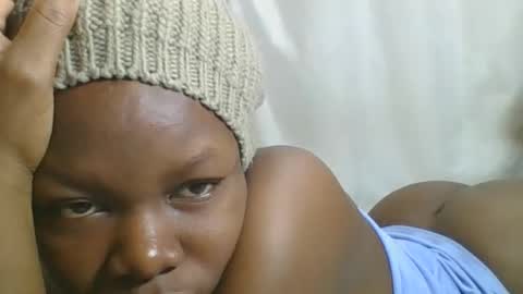 Snapshot of sweetgal2025 chatting on June 22, 3:25 am EUNICE online show from June 22, 3:25 am