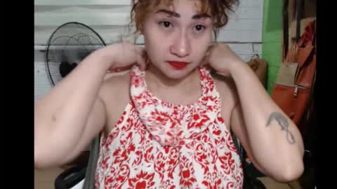 Snapshot of sweetgemini23 chatting on November 10, 3:44 pm Jean online show from November 10, 3:44 pm