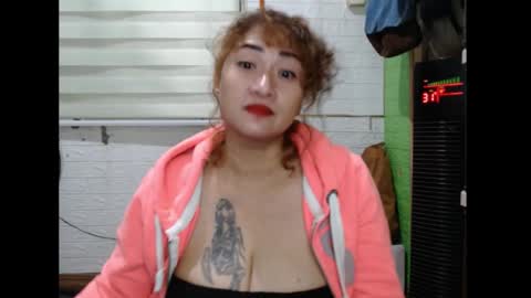 Snapshot of sweetgemini23 chatting on November 19, 5:02 pm Jean online show from November 19, 5:02 pm