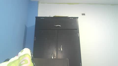 Snapshot of sweetgirl213742 chatting on September 17, 6:59 am Victoria Santos online show from September 17, 6:59 am