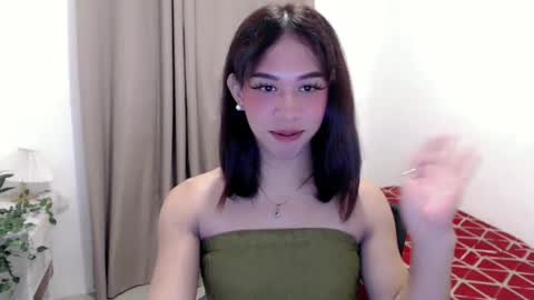 Snapshot of sweetgirl_acxx chatting on June 18, 10:19 am Just call me AC online show from June 18, 10:19 am