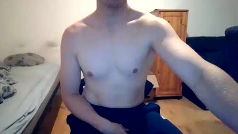 sweetguy8210 online show from October 30, 5:02 pm