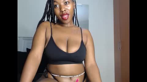 Snapshot of sweetice_01 chatting on January 6, 1:31 am euny online show from January 6, 1:31 am