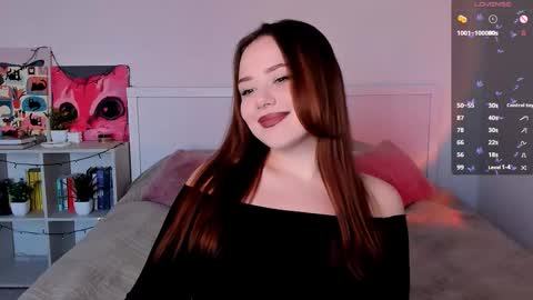 Snapshot of sweetie_candy_ chatting on October 31, 1:01 pm Hannah online show from October 31, 1:01 pm