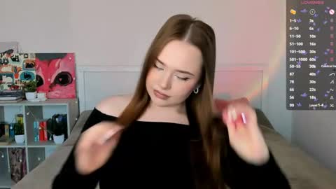 Hannah online show from July 12, 3:25 pm