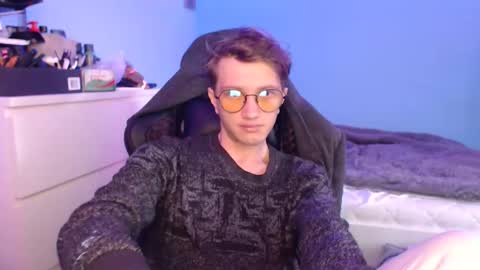 Snapshot of sweetiecharmie chatting on December 3, 8:56 am CAT online show from December 3, 8:56 am