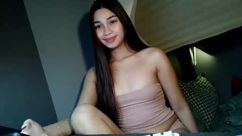 sweetiecum_tina online show from April 18, 6:12 pm