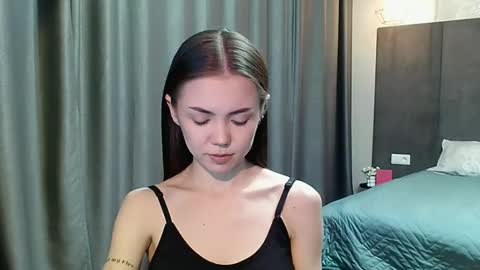 sweetieee_kira online show from October 5, 7:01 pm