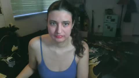 Snapshot of sweetieg25 chatting on October 1, 9:21 pm sweetieg25 online show from October 1, 9:21 pm