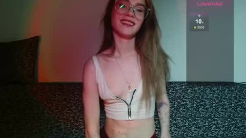 sweetiekris online show from October 1, 11:00 pm