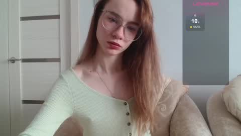 sweetiekris online show from October 5, 9:07 am