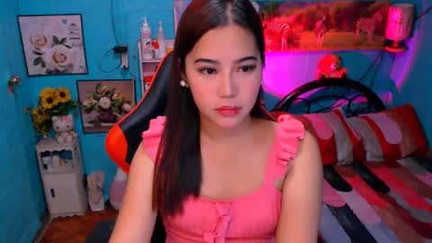 Snapshot of sweetienicole chatting on December 6, 2:46 am Nicole online show from December 6, 2:46 am