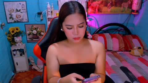 Snapshot of sweetienicole chatting on February 2, 10:02 am Nicole online show from February 2, 10:02 am