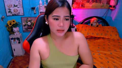 Snapshot of sweetienicole chatting on February 12, 2:21 pm Nicole online show from February 12, 2:21 pm