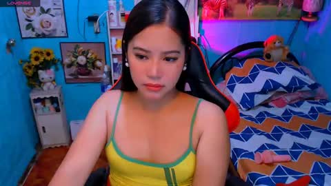 Snapshot of sweetienicole chatting on March 5, 9:04 pm Nicole online show from March 5, 9:04 pm