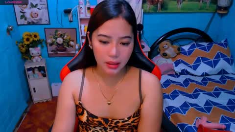 Snapshot of sweetienicole chatting on March 7, 9:06 pm Nicole online show from March 7, 9:06 pm