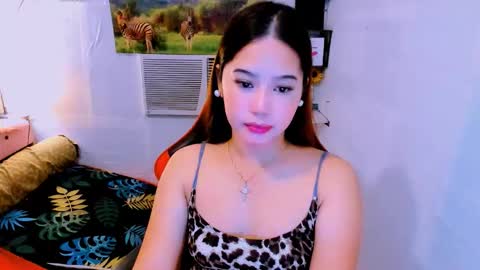 Snapshot of sweetienicole chatting on September 30, 12:37 am Nicole online show from September 30, 12:37 am