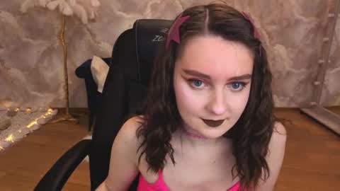 sweetintouch online show from October 3, 4:20 am