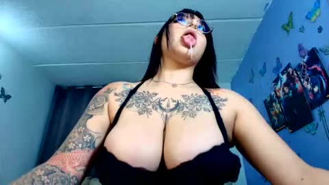 Isabella online show from March 28, 4:45 am