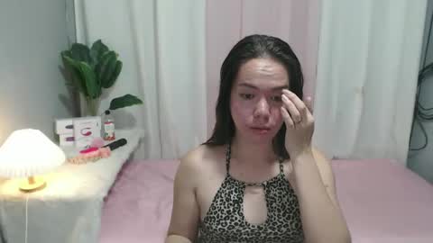 -TheGirlnamedJULIA- online show from October 5, 10:35 am