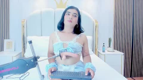 Snapshot of sweetkata_ chatting on November 2, 11:45 am kata online show from November 2, 11:45 am