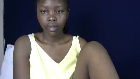 sweetkirrie online show from May 10, 7:46 am