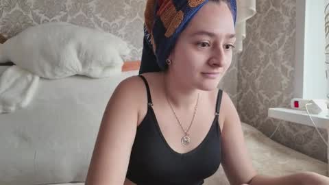 Snapshot of sweetliaison chatting on November 3, 8:48 am sweetliaison online show from November 3, 8:48 am