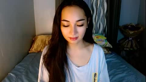 Lilly online show from April 17, 3:09 am