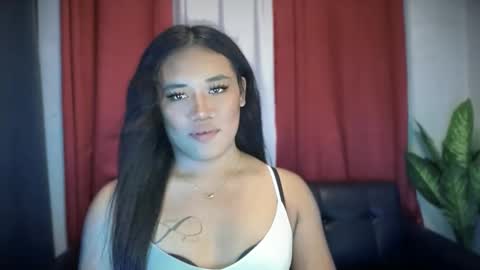 Snapshot of sweetlove_mia chatting on October 16, 4:52 pm your filipina girl MIA online show from October 16, 4:52 pm