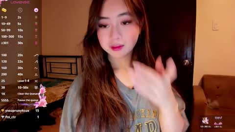 Snapshot of sweetlovepinay04 chatting on November 26, 4:57 am Zoe online show from November 26, 4:57 am