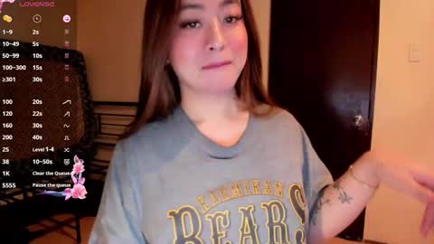 Snapshot of sweetlovepinay04 chatting on May 29, 6:11 am Zoe online show from May 29, 6:11 am