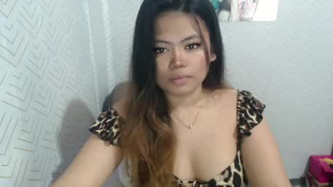 NICOLE online show from July 25, 1:04 am
