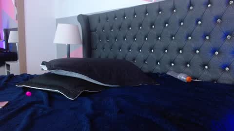 Sweetlu online show from January 26, 2:03 am