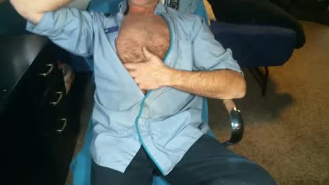 Snapshot of sweetman4a chatting on November 3, 1:23 pm Michael online show from November 3, 1:23 pm