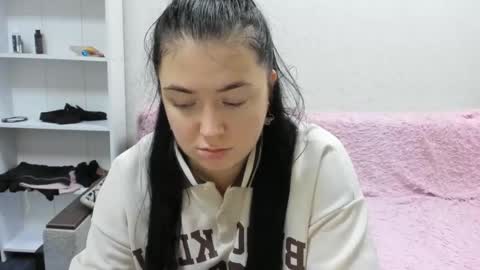 sweetmarylove online show from December 10, 9:23 am