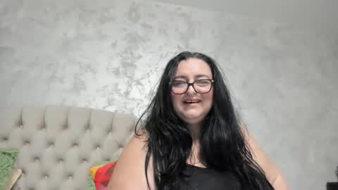 sweetmiki9 online show from April 20, 7:26 pm