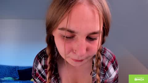 Snapshot of sweetmila1 chatting on September 20, 3:35 pm Mila online show from September 20, 3:35 pm