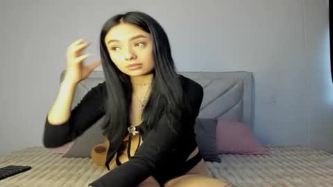 Snapshot of sweetmili133 chatting on January 11, 11:15 am sweetmili133 online show from January 11, 11:15 am