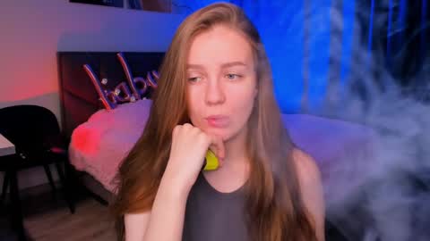 Snapshot of sweetmilkis chatting on January 15, 8:41 am Swetmilkis online show from January 15, 8:41 am