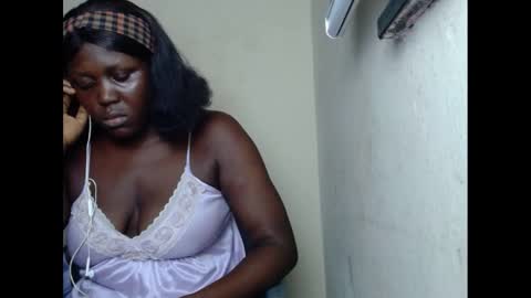 Snapshot of sweetnectarx chatting on February 17, 3:15 am sweetnectarx online show from February 17, 3:15 am