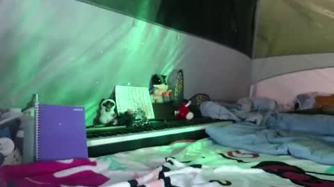 April online show from November 6, 1:39 am