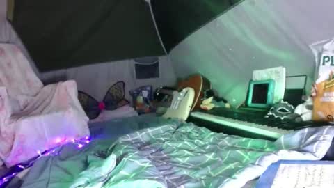 April online show from November 11, 1:49 am